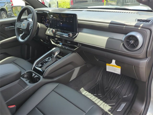 2025 Chevrolet Colorado Work Truck LT photo 17