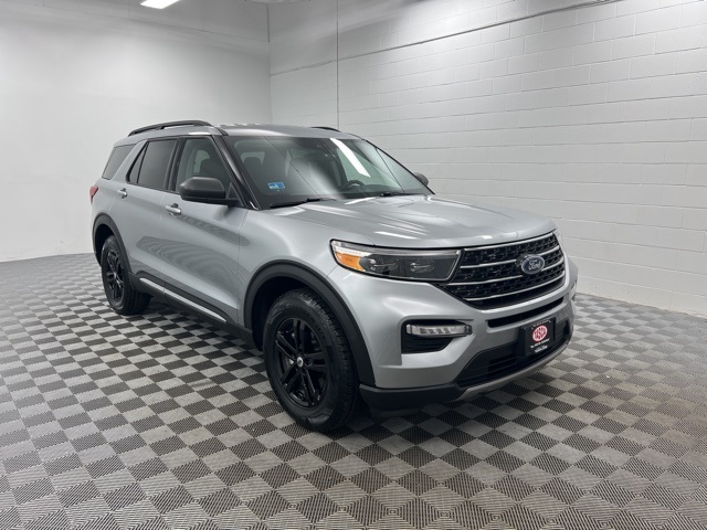 2022 Ford Explorer XLT's photo