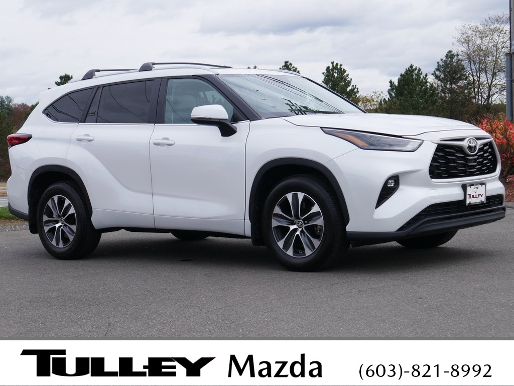 2023 Toyota Highlander XLE's photo