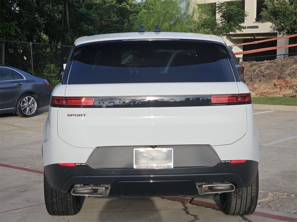 2025 Land Rover Range Rover Sport SE photo 6