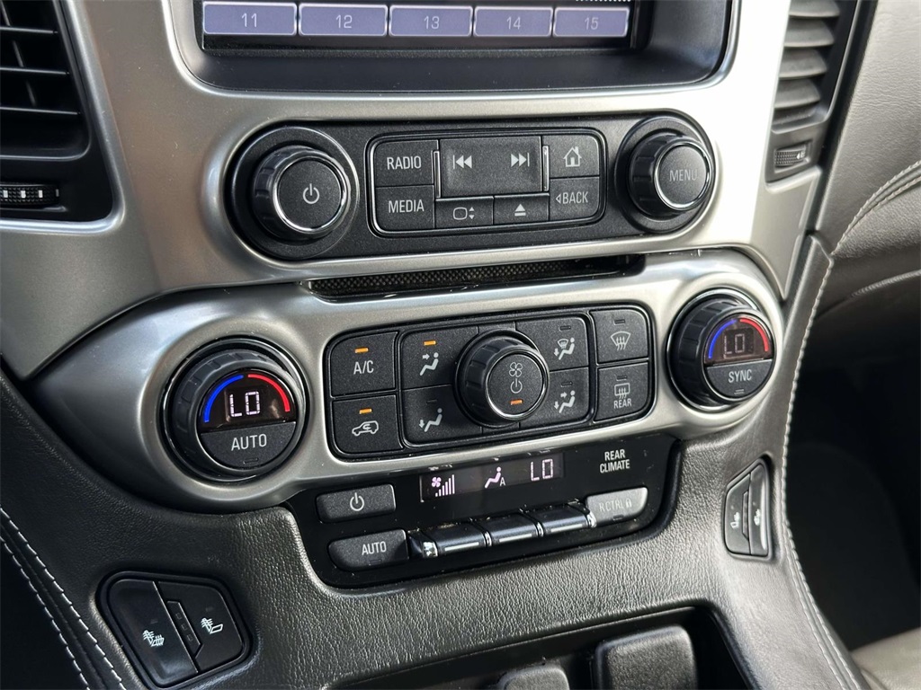 2019 Chevrolet Tahoe LT photo 5