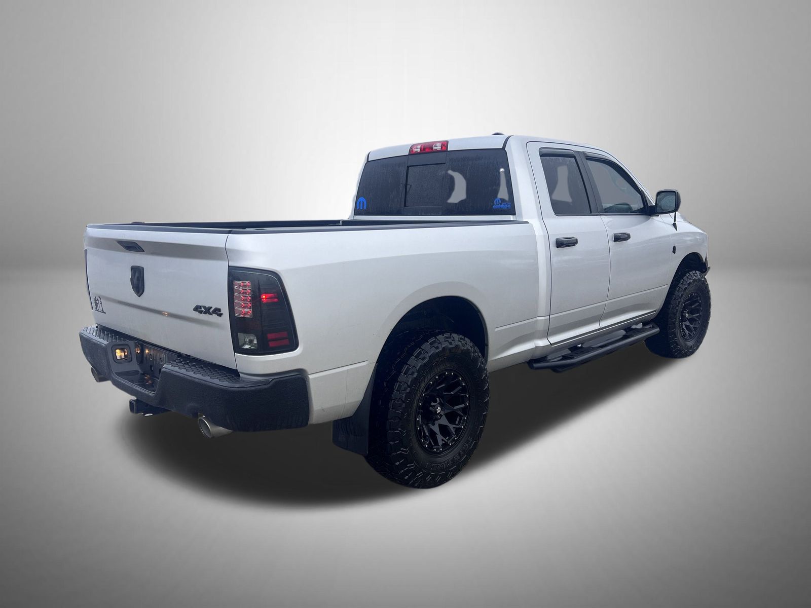 2012 Ram 1500 Big Horn photo 3