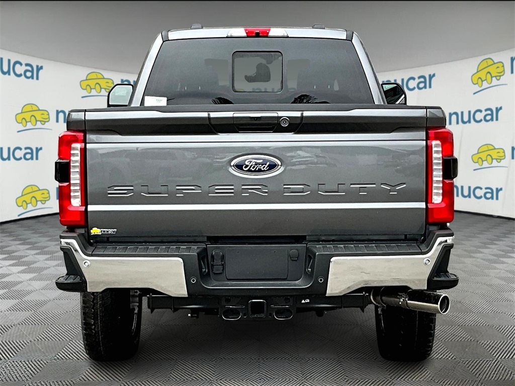 2025 Ford F-250 Lariat photo 4