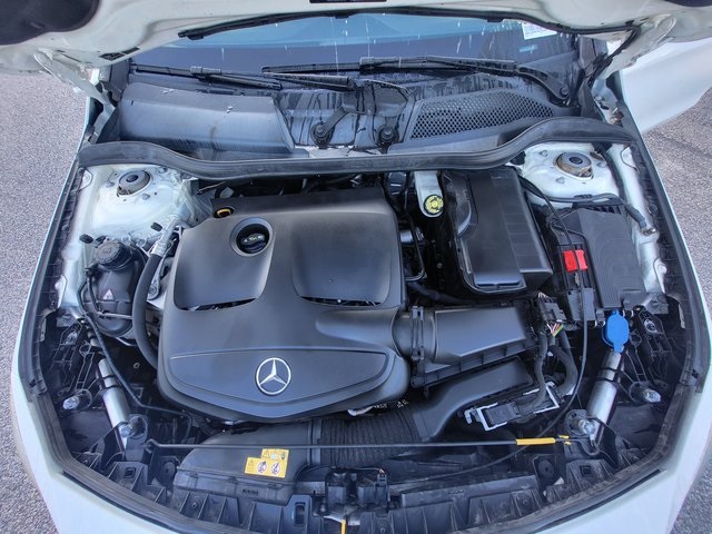 2018 Mercedes Benz CLA 250 photo 9