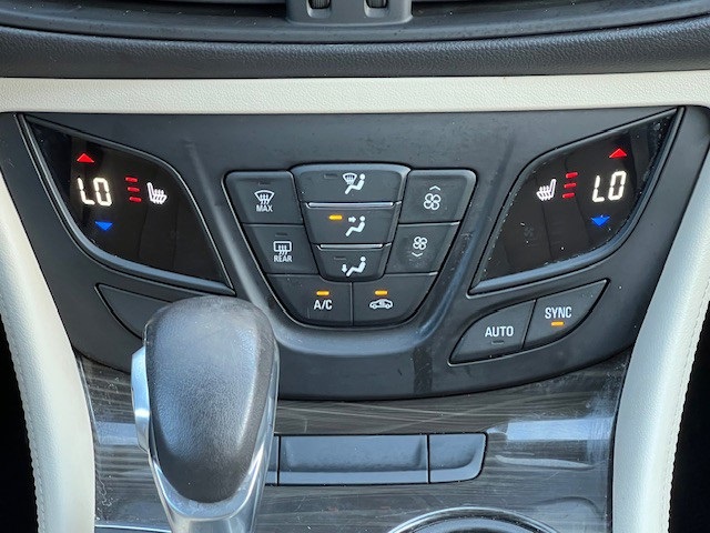 2020 Buick Envision Essence photo 22