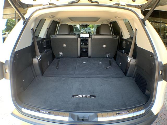 2024 Toyota Grand Highlander Platinum photo 22