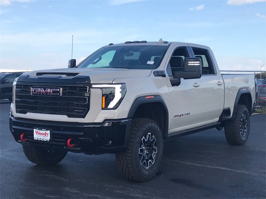 2026 Gmc Sierra 2500 HD AT4X photo 3