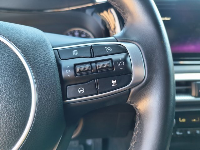 2022 Kia K5 GT-Line photo 10