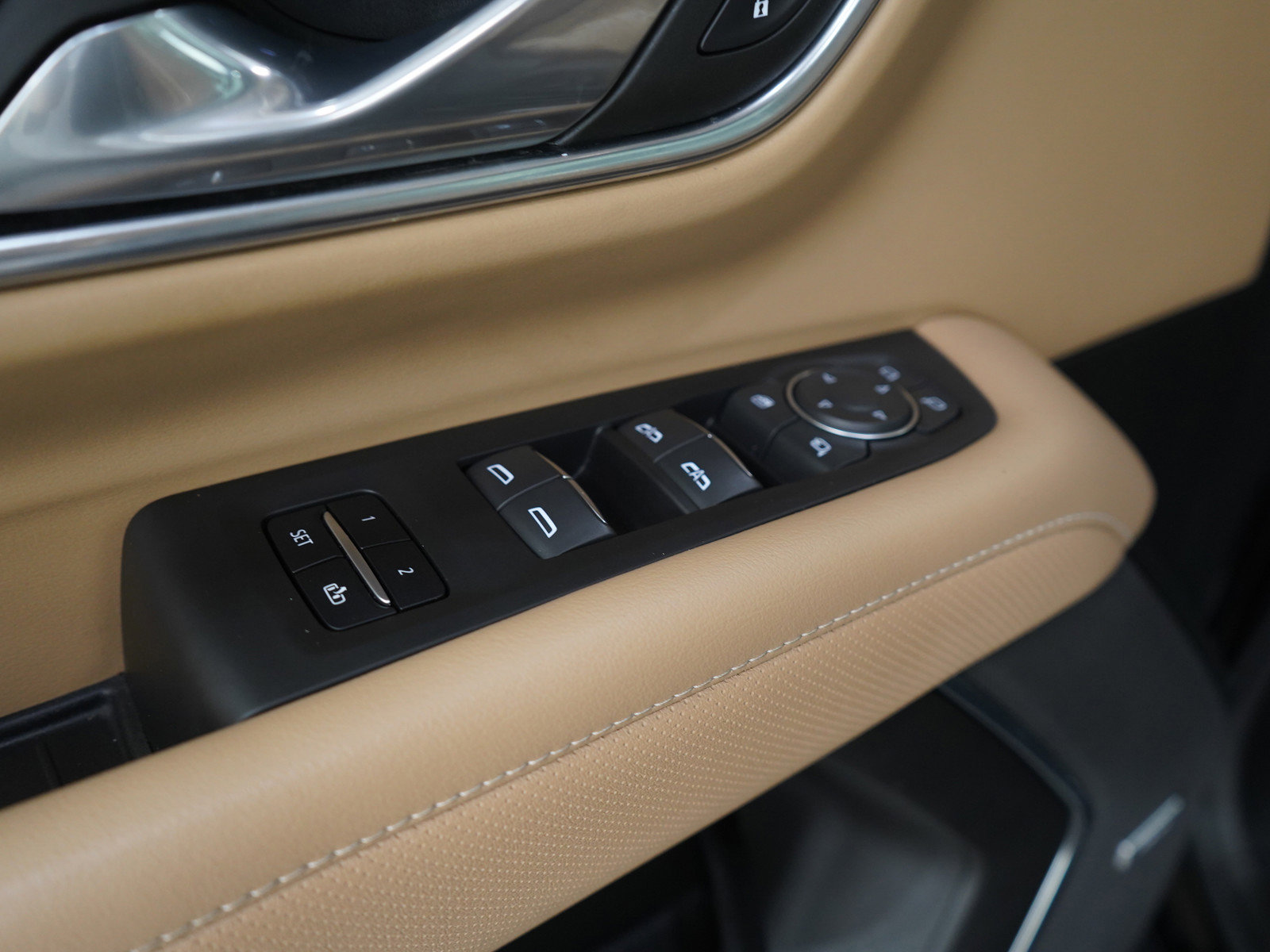 2023 Chevrolet Tahoe Premier photo 19