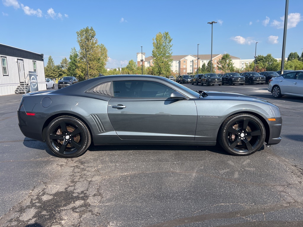 2011 Chevrolet Camaro 2SS photo 2