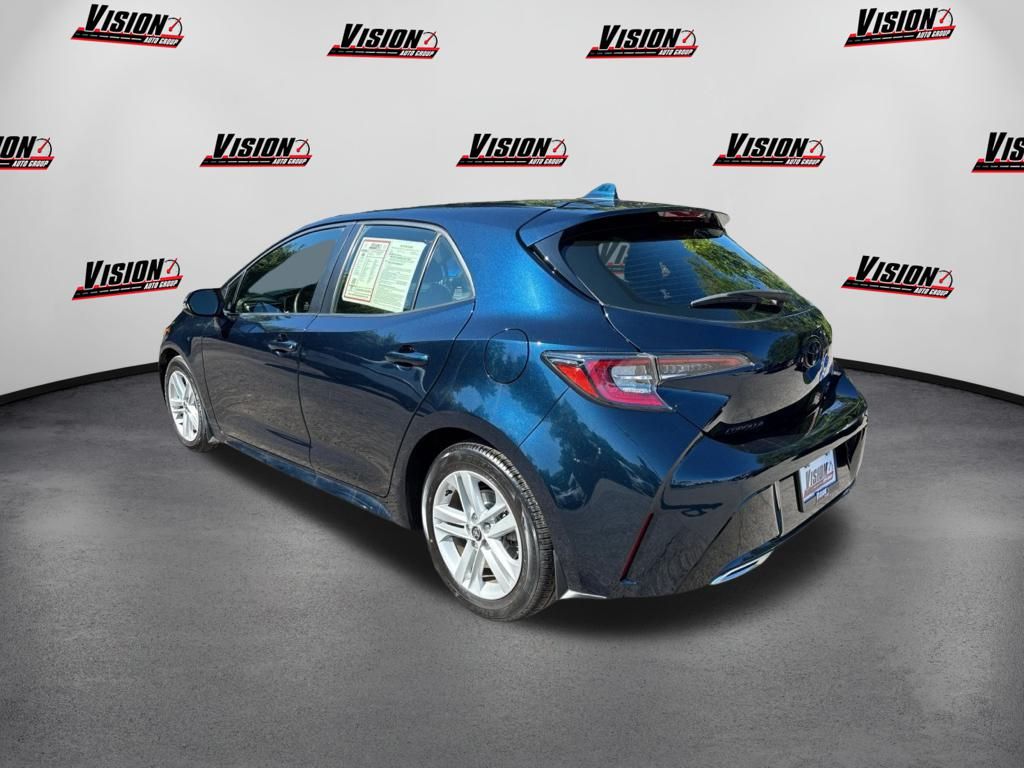 2022 Toyota Corolla SE photo 3