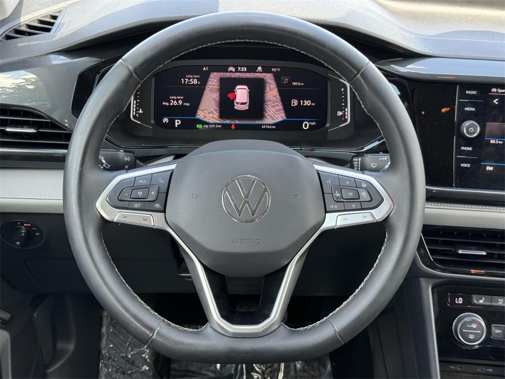 2022 Volkswagen Taos SEL photo 18