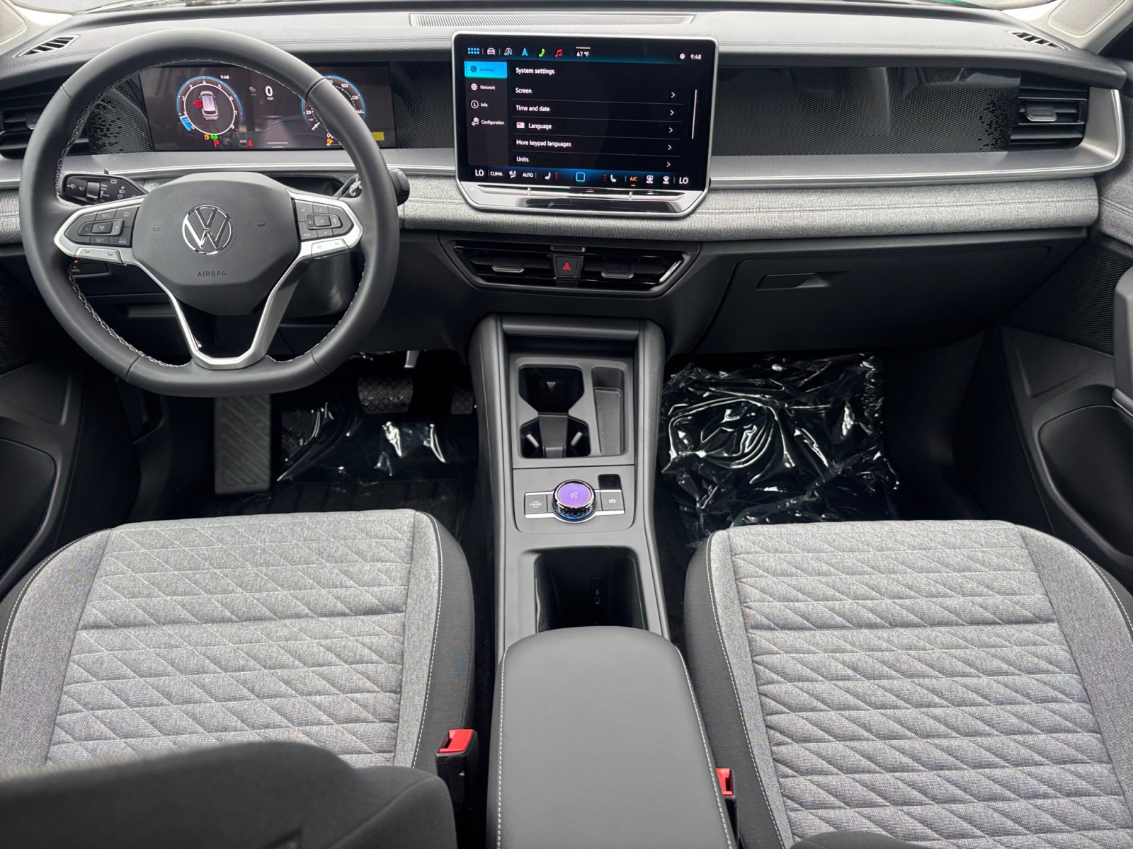 2025 Volkswagen Tiguan S photo 9