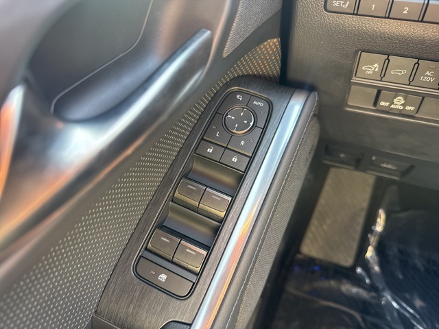 2024 Lexus GX 550 Luxury photo 17
