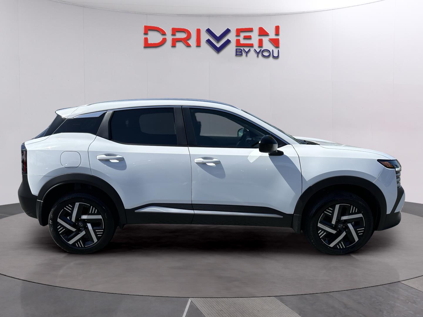 2026 Nissan Kicks SV photo 4