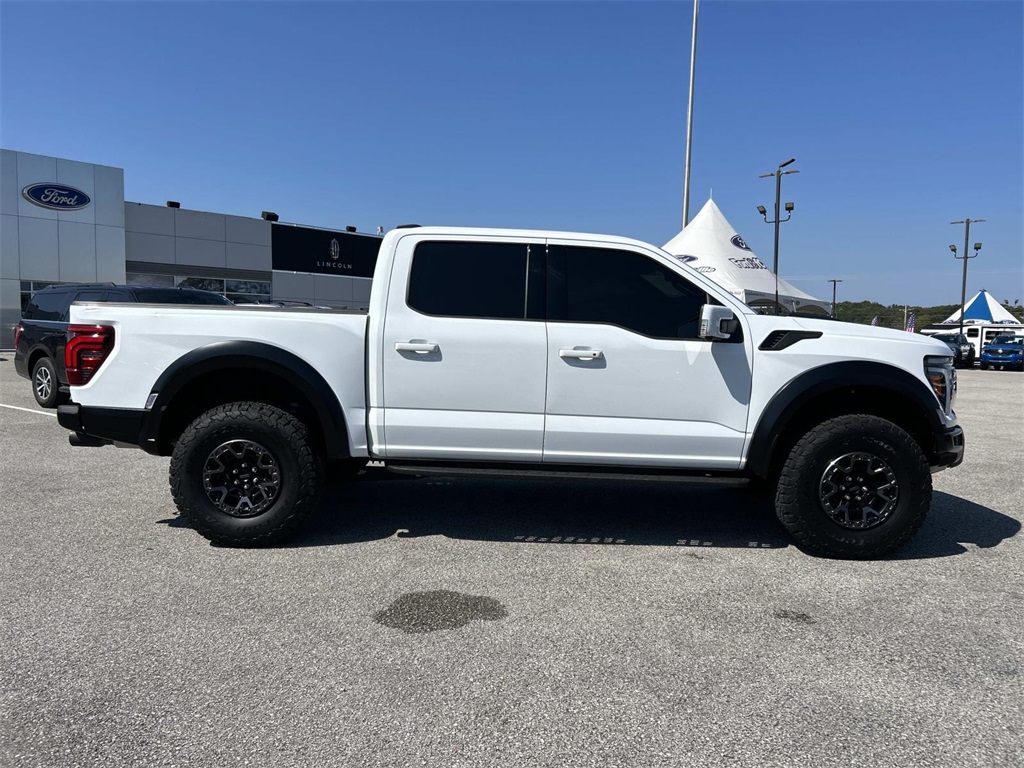 2024 Ford F-150 Raptor photo 2