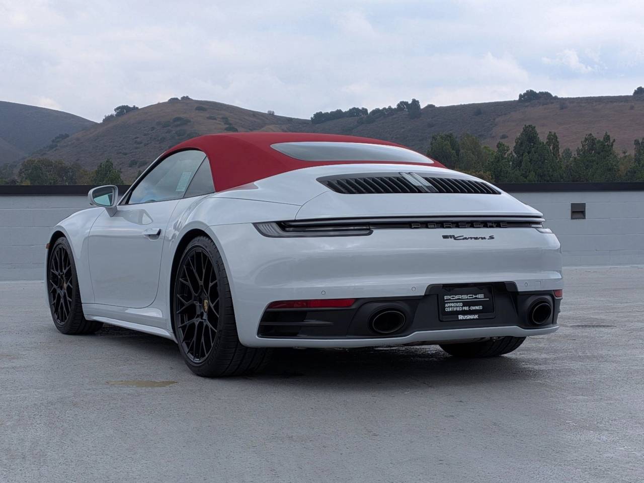 2024 Porsche 911 S photo 3
