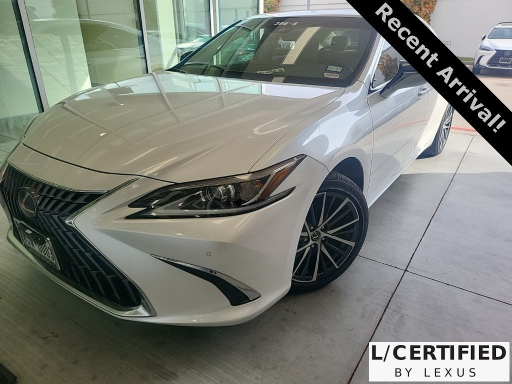 2025 Lexus ES 350's photo