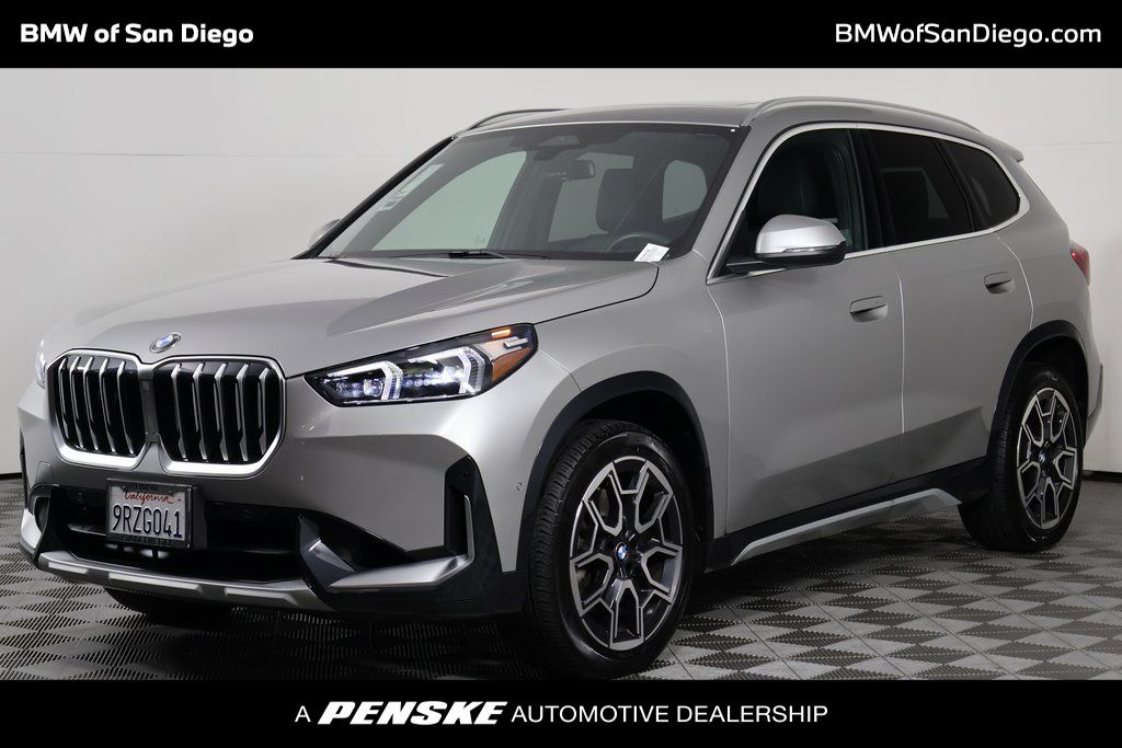 2025 BMW X1 28i's photo