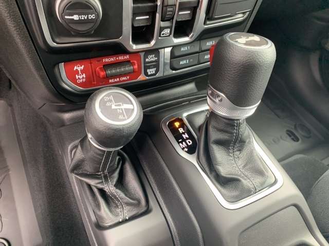 2024 Jeep Wrangler Rubicon photo 27