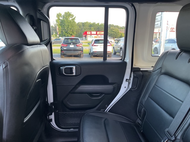 2018 Jeep Wrangler Unlimited Sahara photo 12