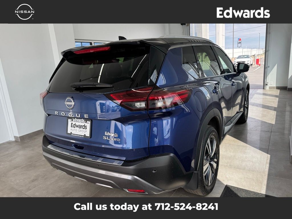 2023 Nissan Rogue SL photo 9