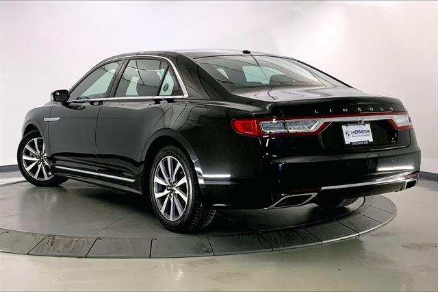 2017 Lincoln Continental Premiere photo 10