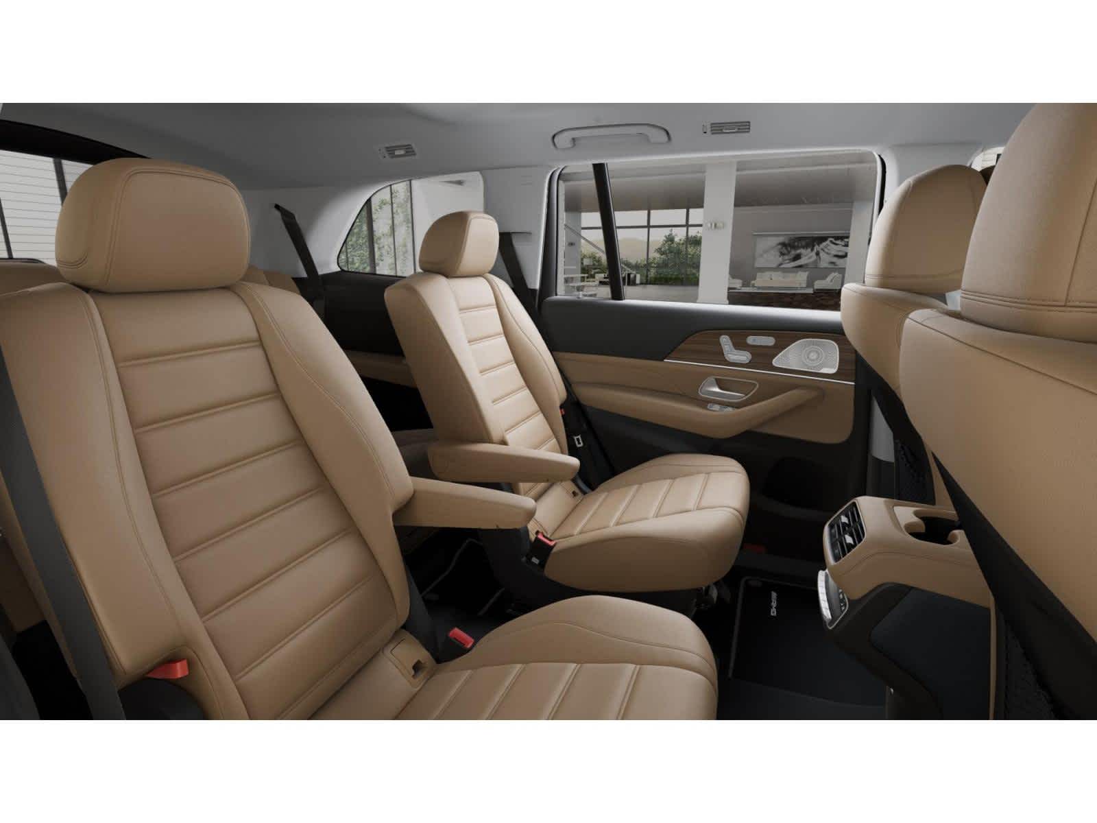 2026 Mercedes Benz GLS 450 4MATIC photo 5