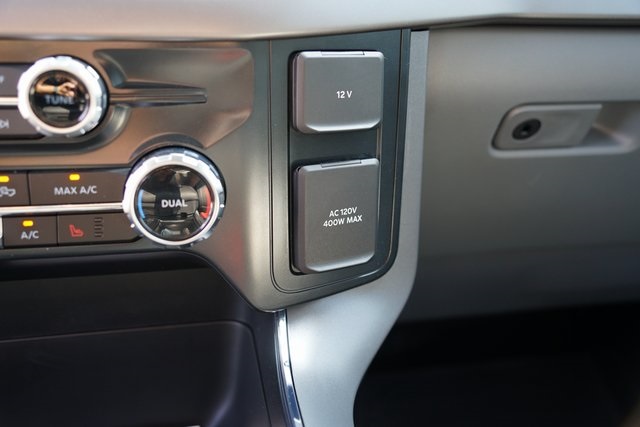 2025 FORD F-150 - Image 39