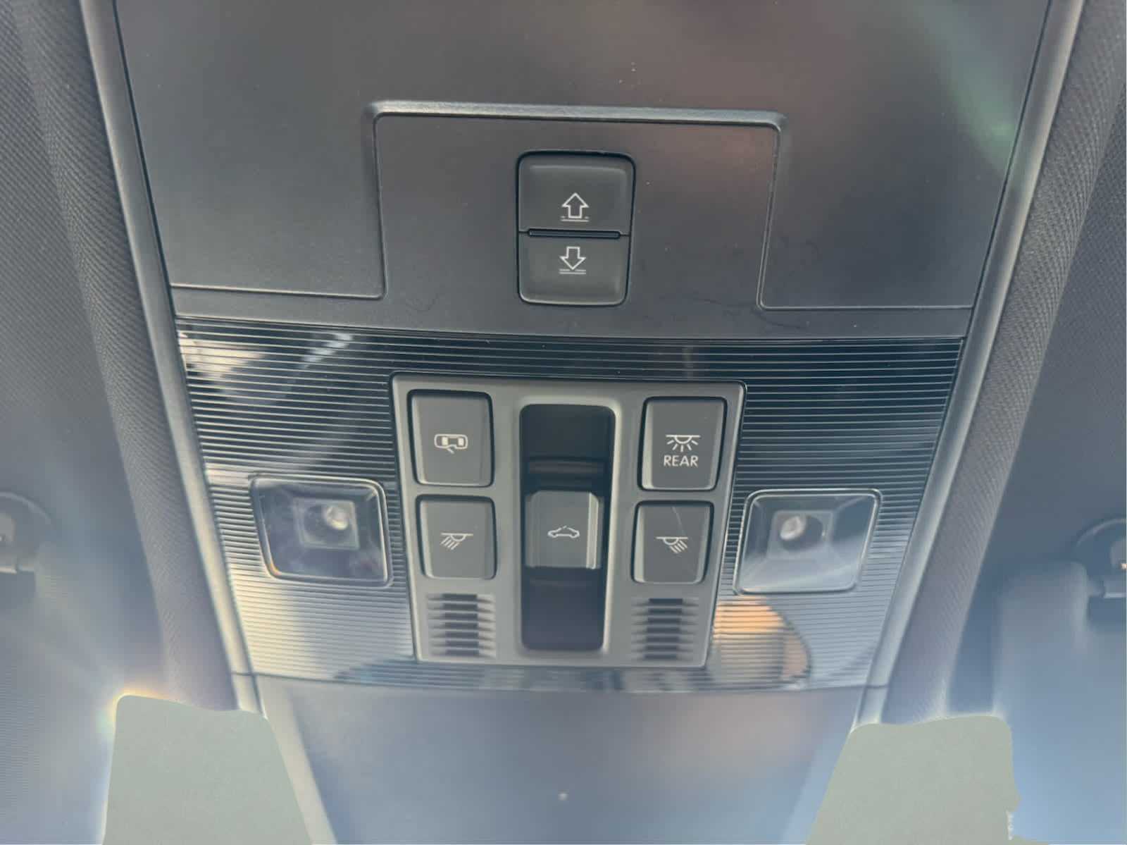 2023 Volkswagen Tiguan SE R-Line Black photo 16