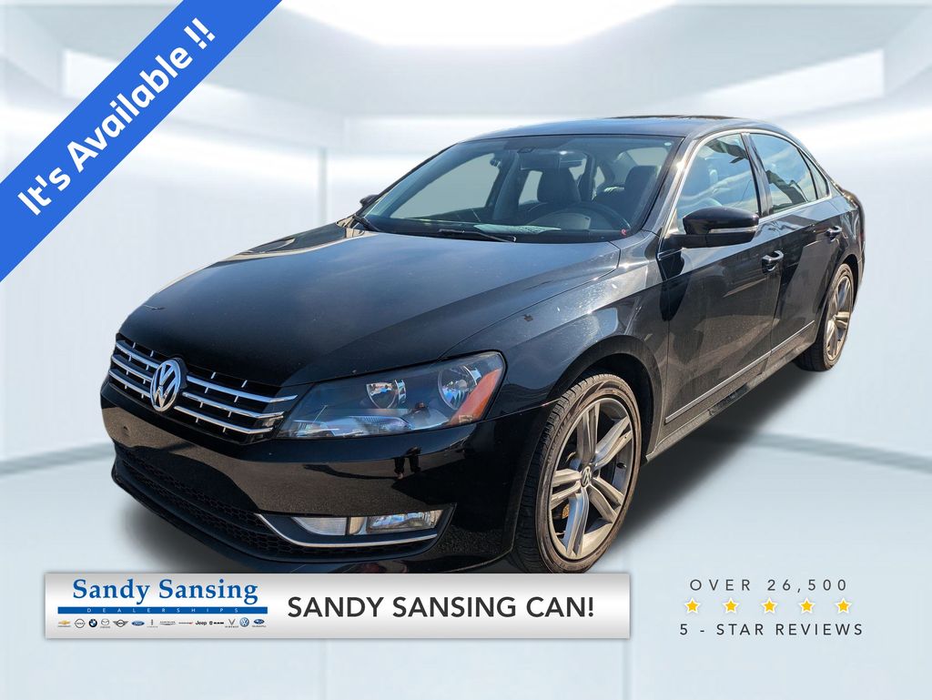 2013 Volkswagen Passat SEL's photo