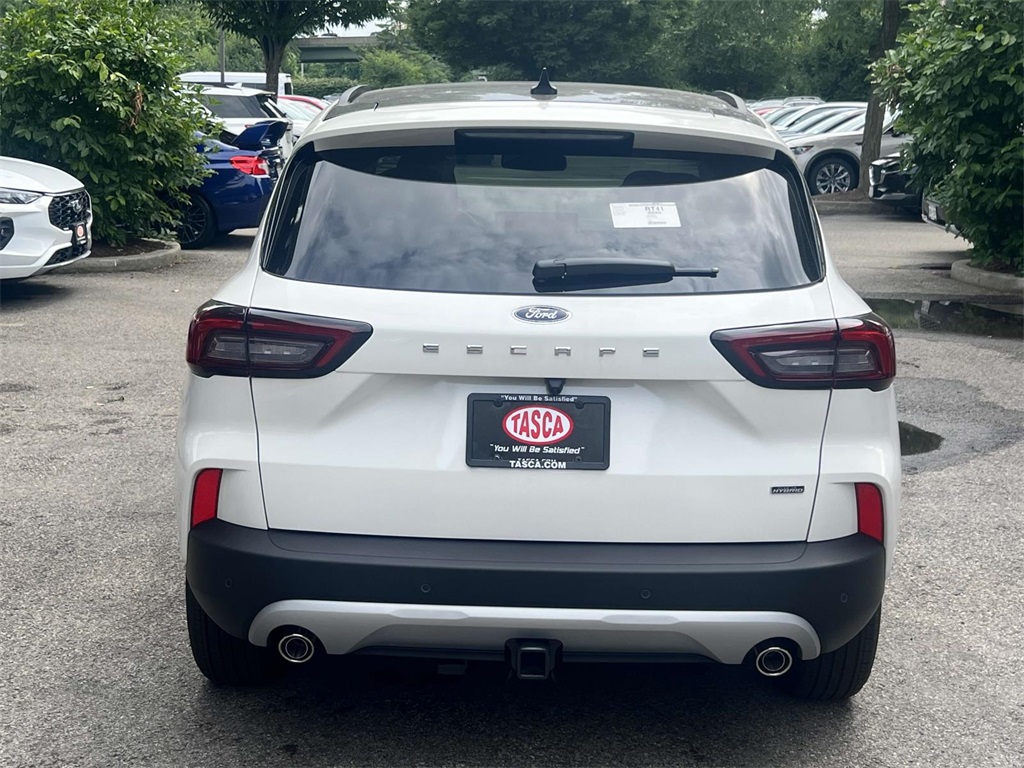 2024 Ford Escape Plug-In Hybrid photo 5