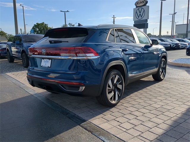 2026 Volkswagen Atlas Cross Sport SE Technology photo 3