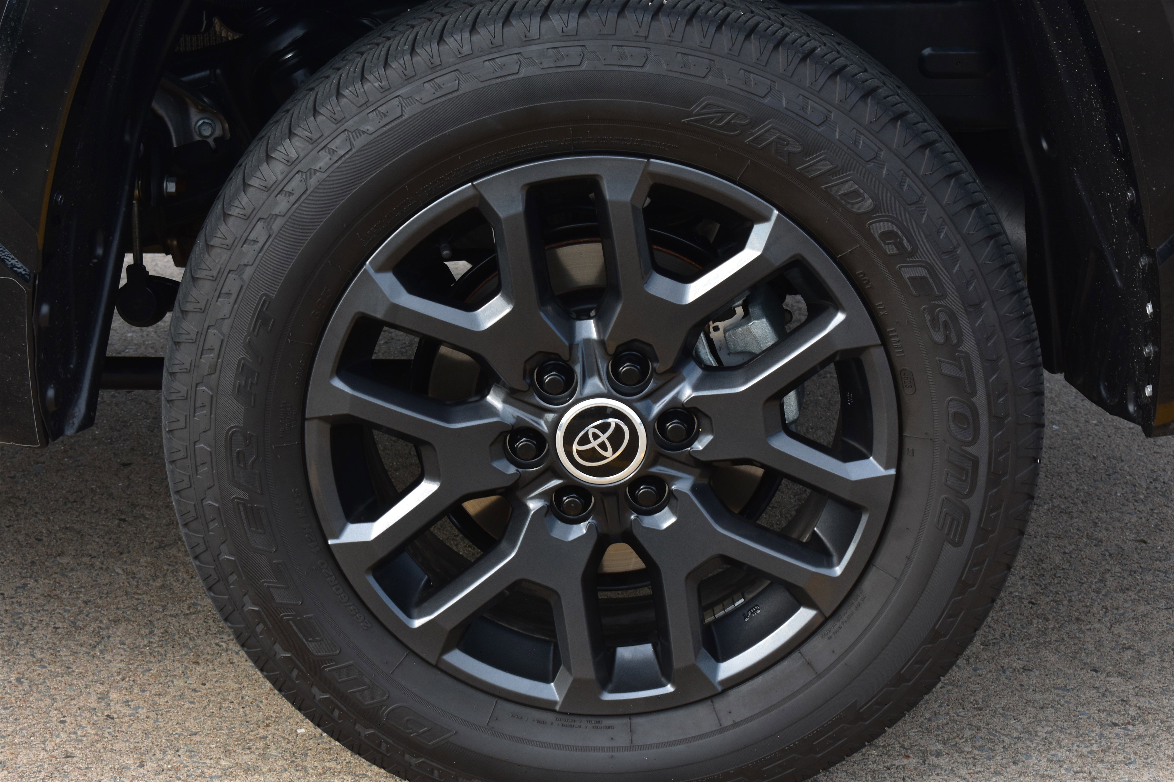 2024 Toyota Tundra Platinum photo 3