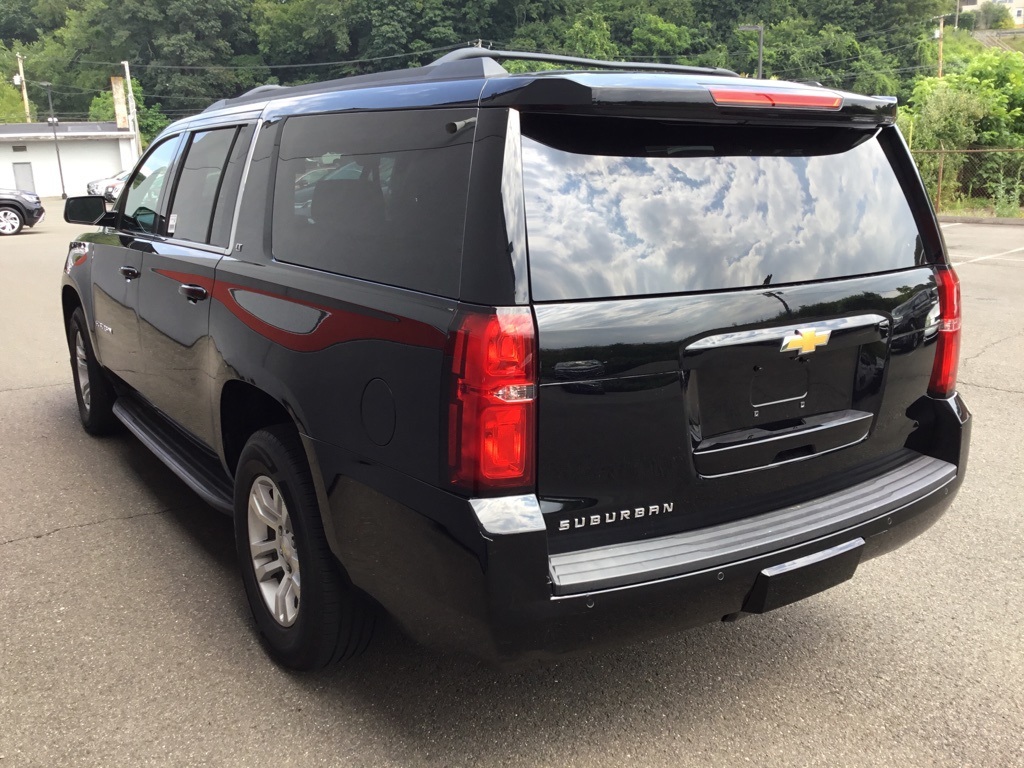 2015 Chevrolet Suburban LT photo 2