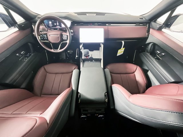 2025 Land Rover Range Rover Sport SE photo 9