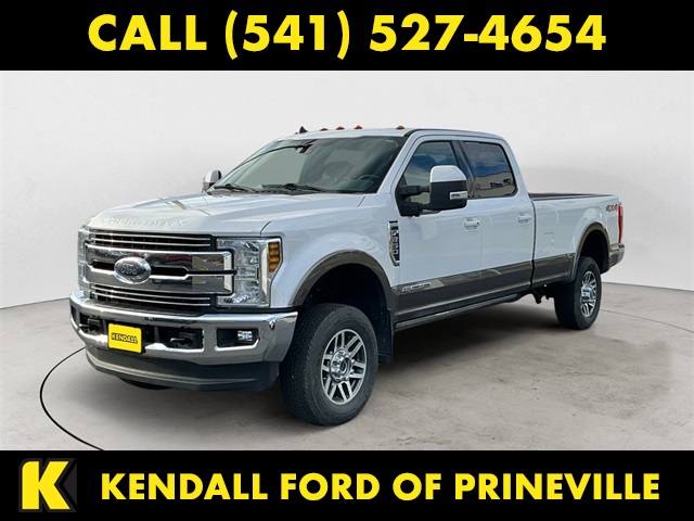 2019 Ford F-350 Super Duty Lariat's photo