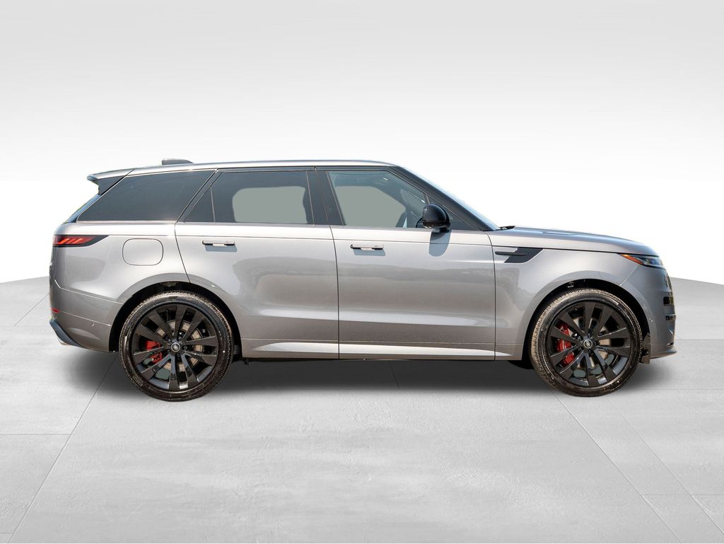 2025 Land Rover Range Rover Sport SE photo 8