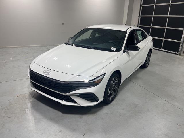 2025 Hyundai Elantra Hybrid SEL Sport photo 3