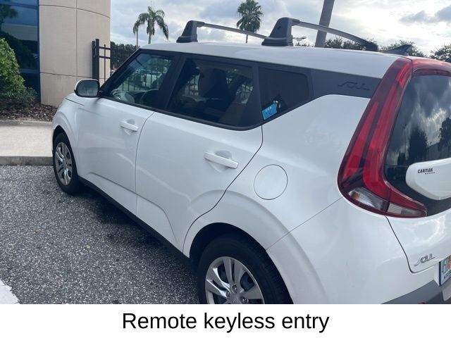 2021 Kia Soul LX photo 3