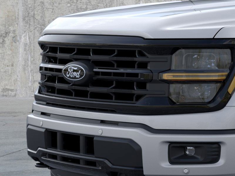 2025 Ford F-150 XLT photo 9