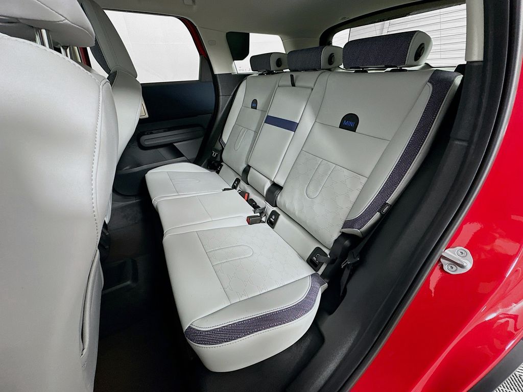 2025 Mini Countryman S ALL4 photo 16