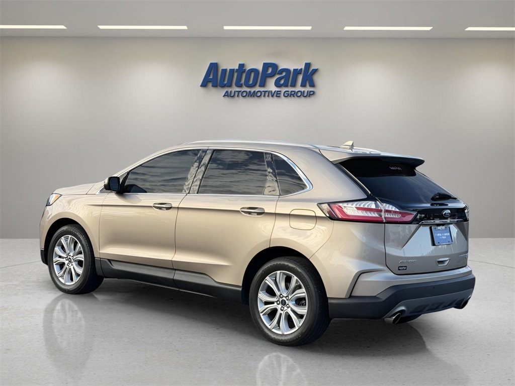 2020 Ford Edge Titanium photo 4