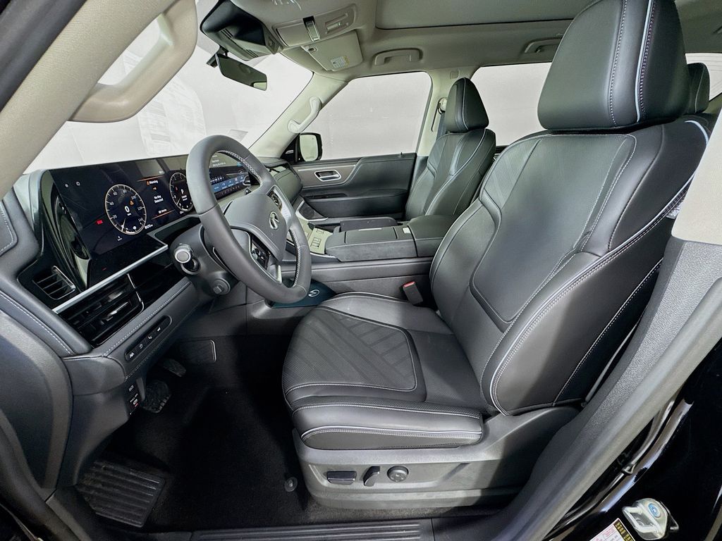 2025 Infiniti QX80 Luxe photo 21