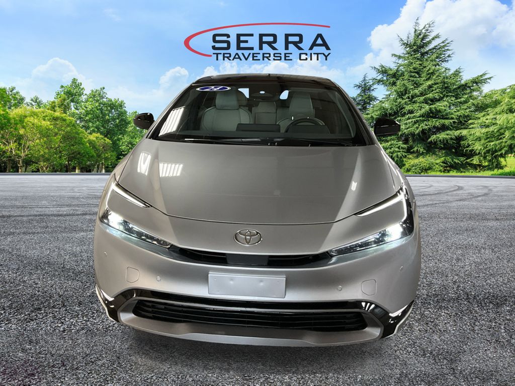 2024 Toyota Prius XLE photo 2