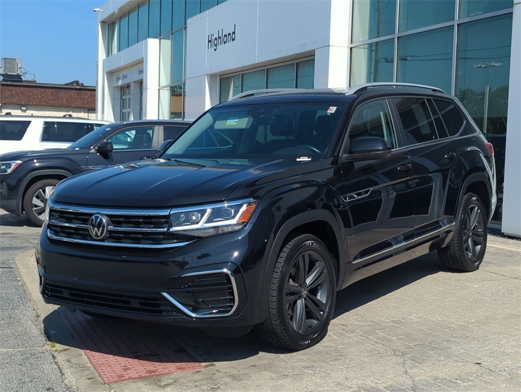 2022 Volkswagen Atlas V6 SEL R-Line photo 2