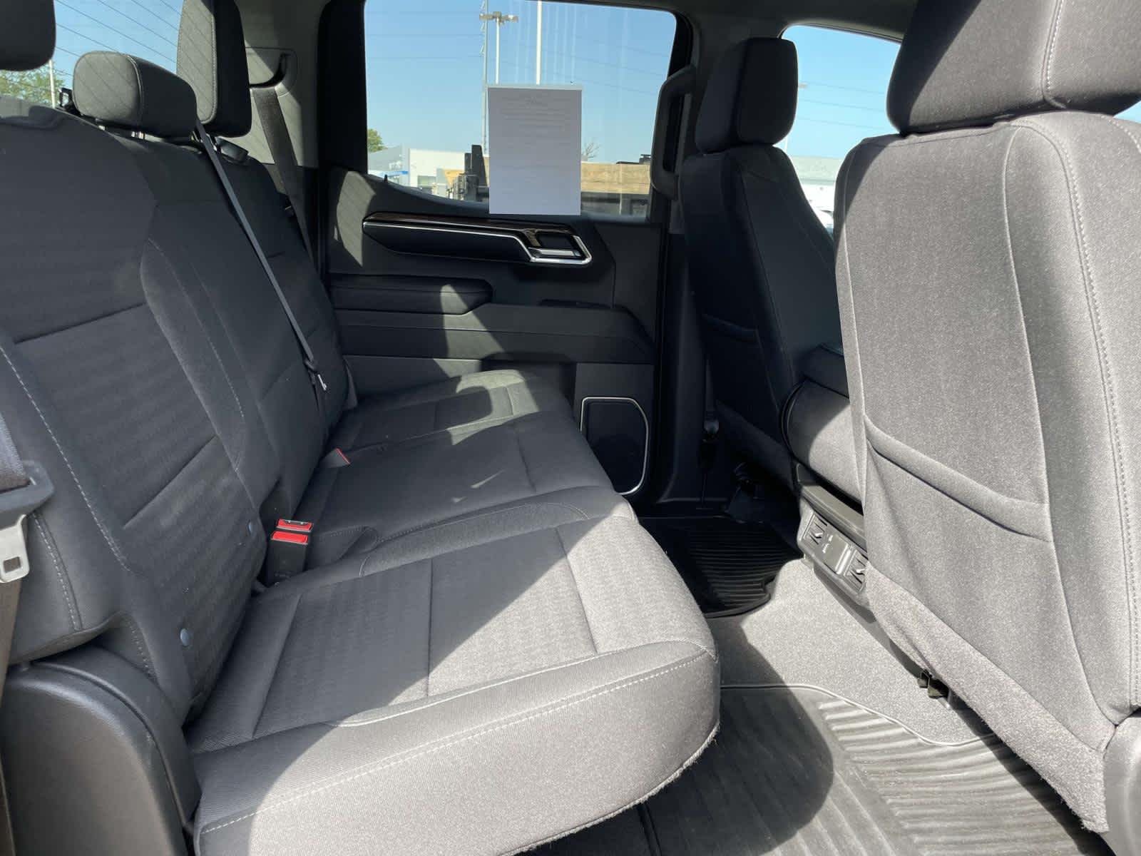 2023 Chevrolet Silverado 1500 LT photo 14