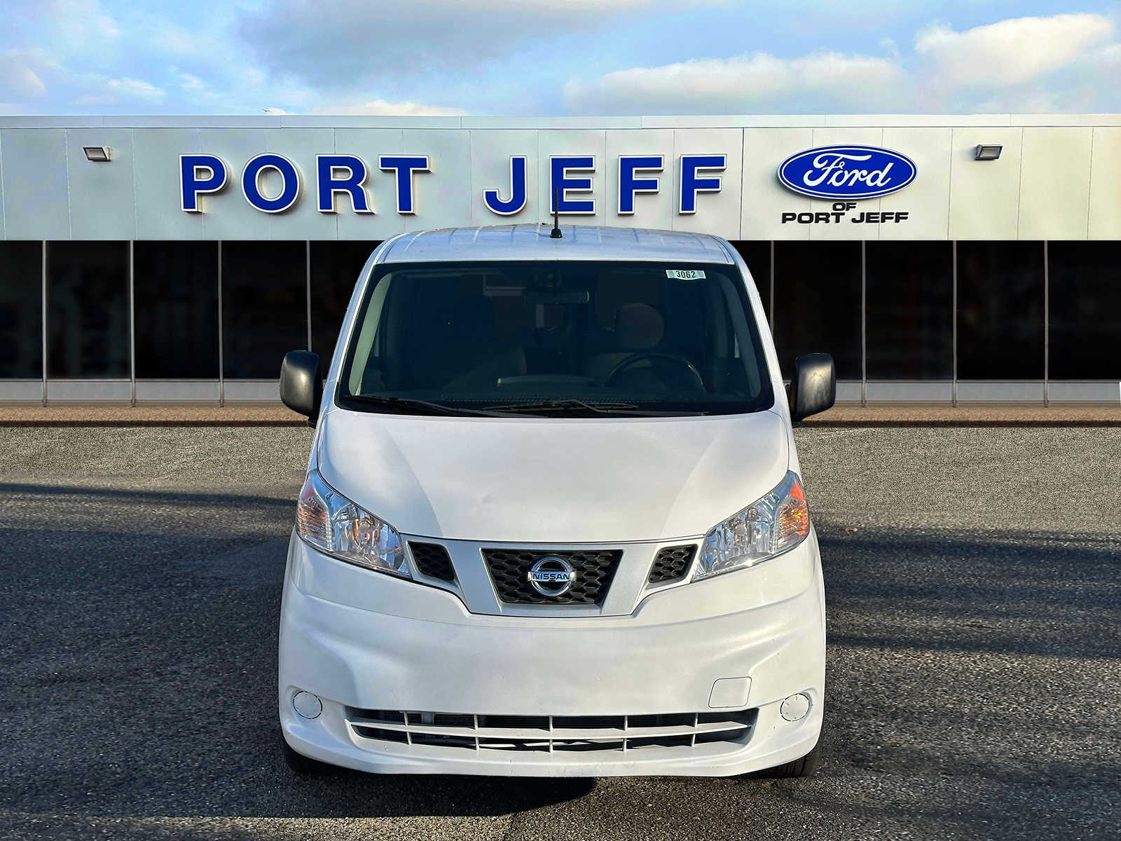 Used 2018 Nissan NV200 S with VIN 3N6CM0KN7JK700499 for sale in Port Jefferson Station, NY