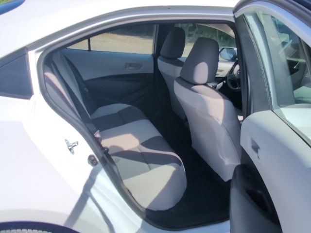 2025 Toyota Corolla LE photo 39