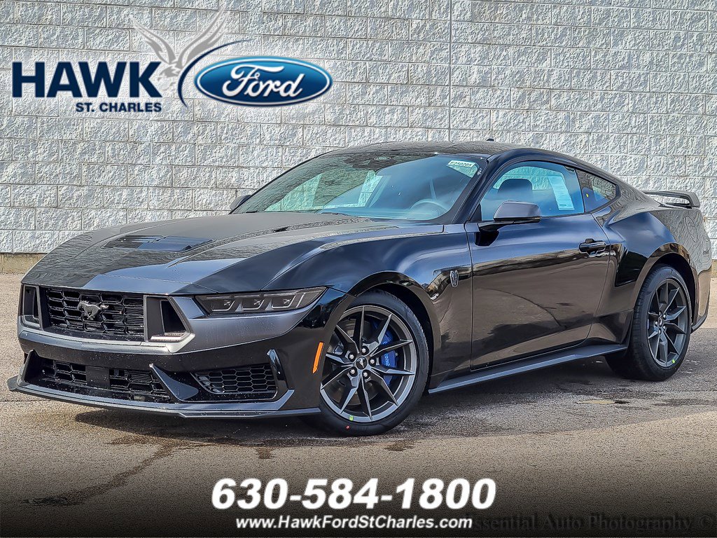 2025 Ford Mustang Dark Horse's photo